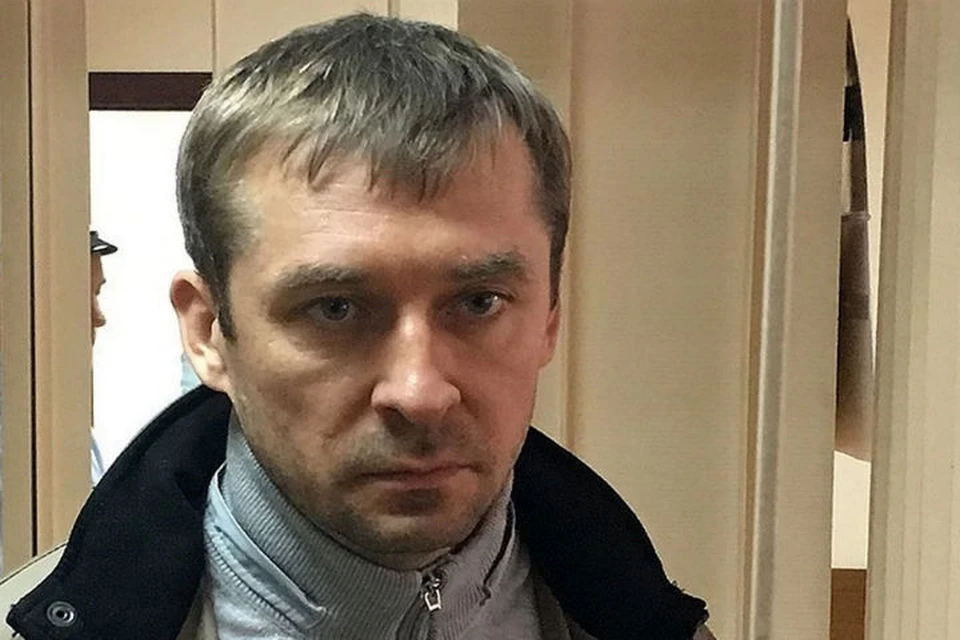 Следственный комитет перехватил переписку бывшего полковника Захарченко с возможными покровителями.