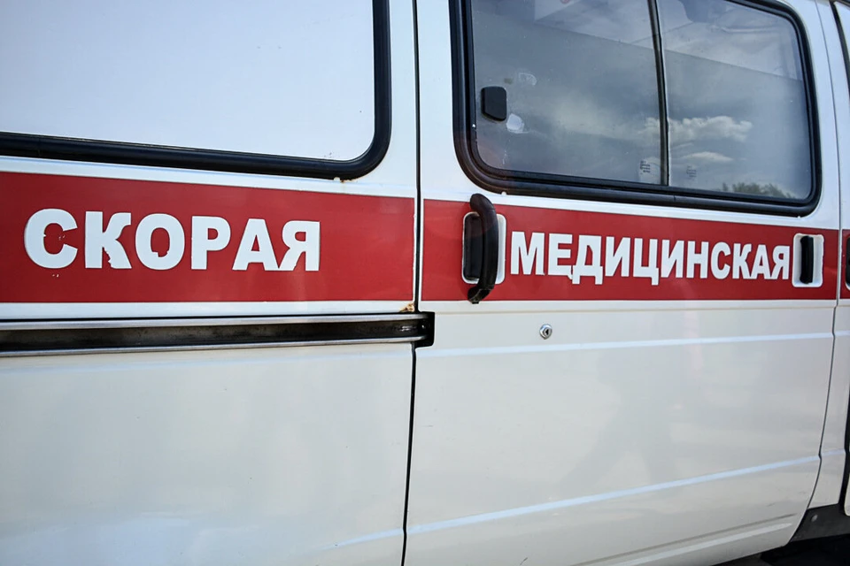 Мужчине вызвали медиков.