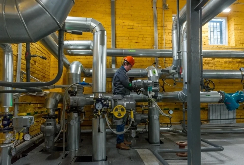 Из-за аварии на линии газопровода котельная в деревне Лаврики простаивает без работы.