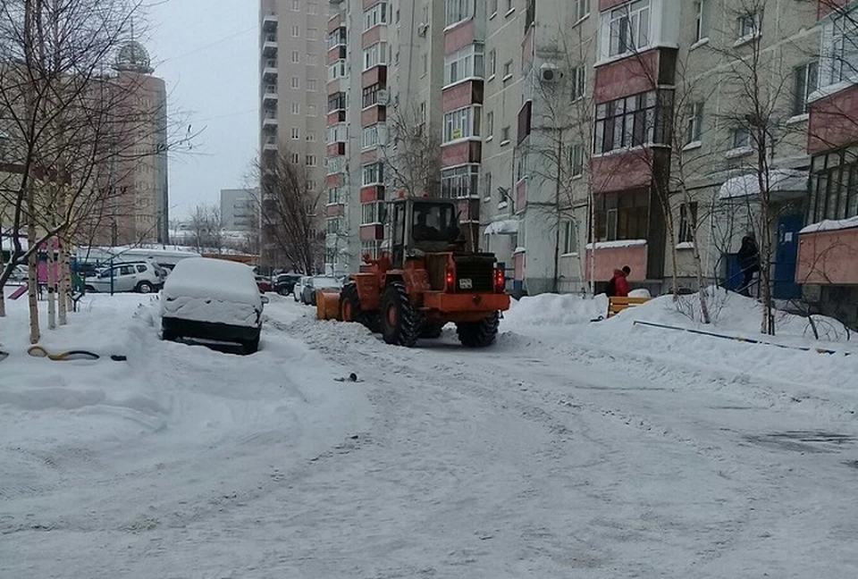 За зиму около миллиона кубометров снега вывезли с улиц Сургута. Фото администрации города.