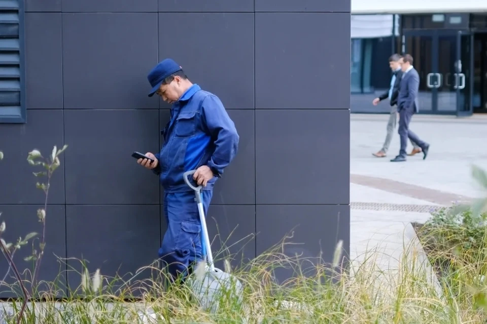 В Санкт-Петербурге стало на 90 тысяч меньше трудоспособных жителей.