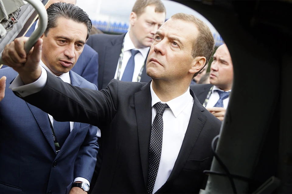 Отставки сегодня. Медведев подал в отставку в 2023 году. Медведев о Мутко. Почему Медведев в отставку. Кода ушёл Медведев.