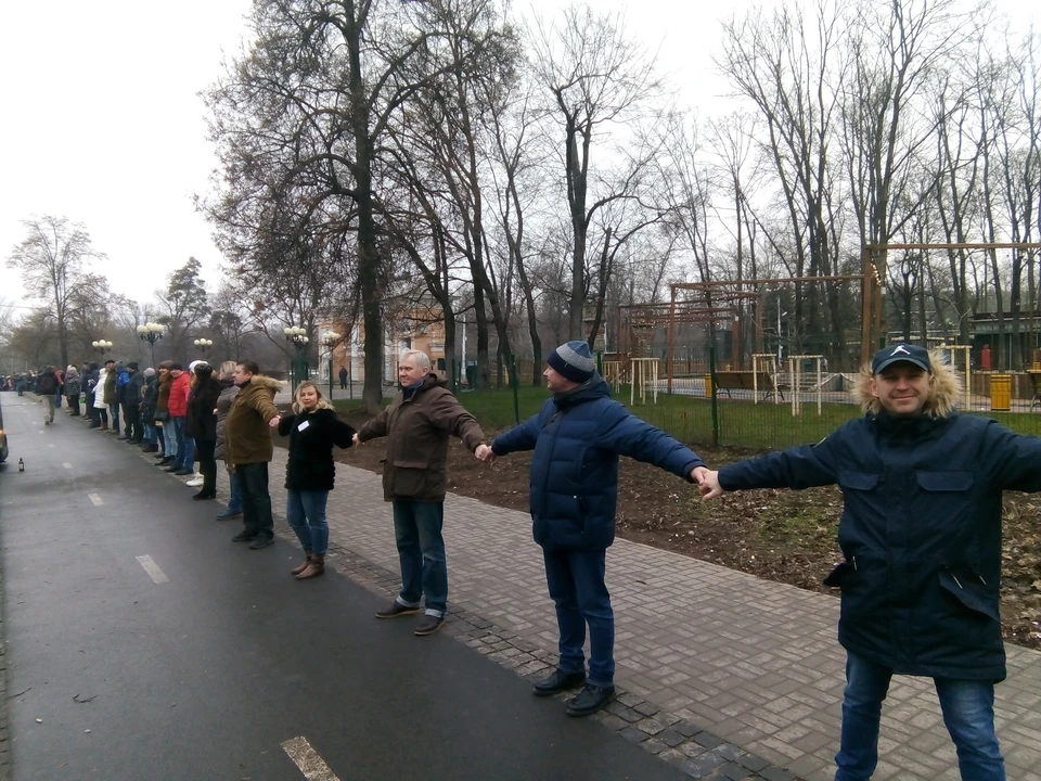 Белгородцы взялись за руки, чтобы защитить свой любимый парк.