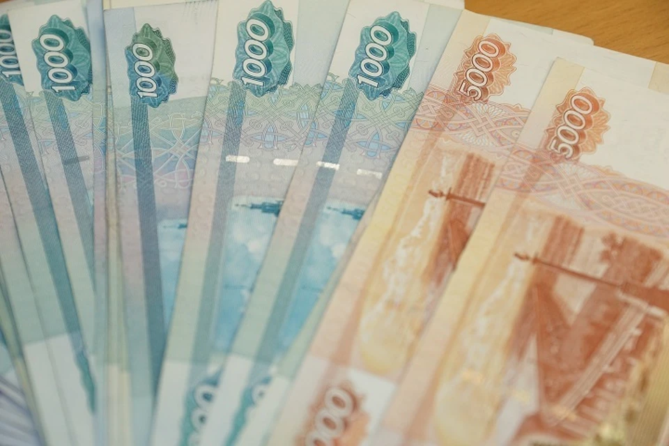 В Екатеринбурге под суд отправили работницу фонды капремонтов за откаты на 10 миллионов