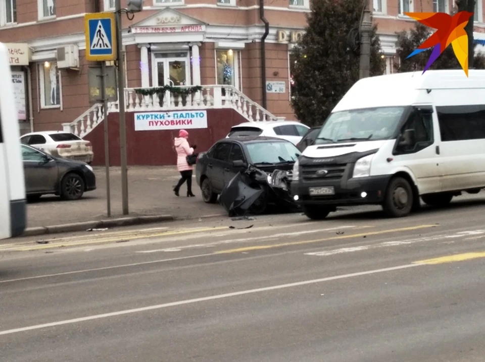 Автобус рыльск курск сегодня. Сбили женщину около перинатального центра Курск. Несчастный случай в Курске на ковидном центре.