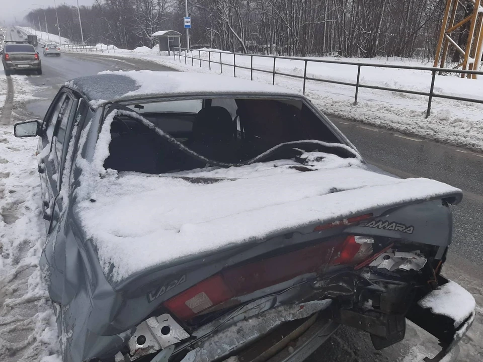 Полицейские проводят проверку по факту ДТП