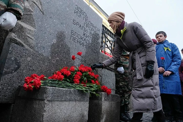 Азбука блокады: от аэростатов до Янтарной комнаты