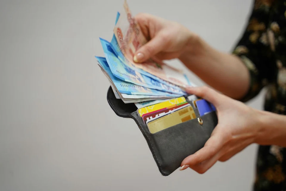 Ярославна задолжала 30000 рублей