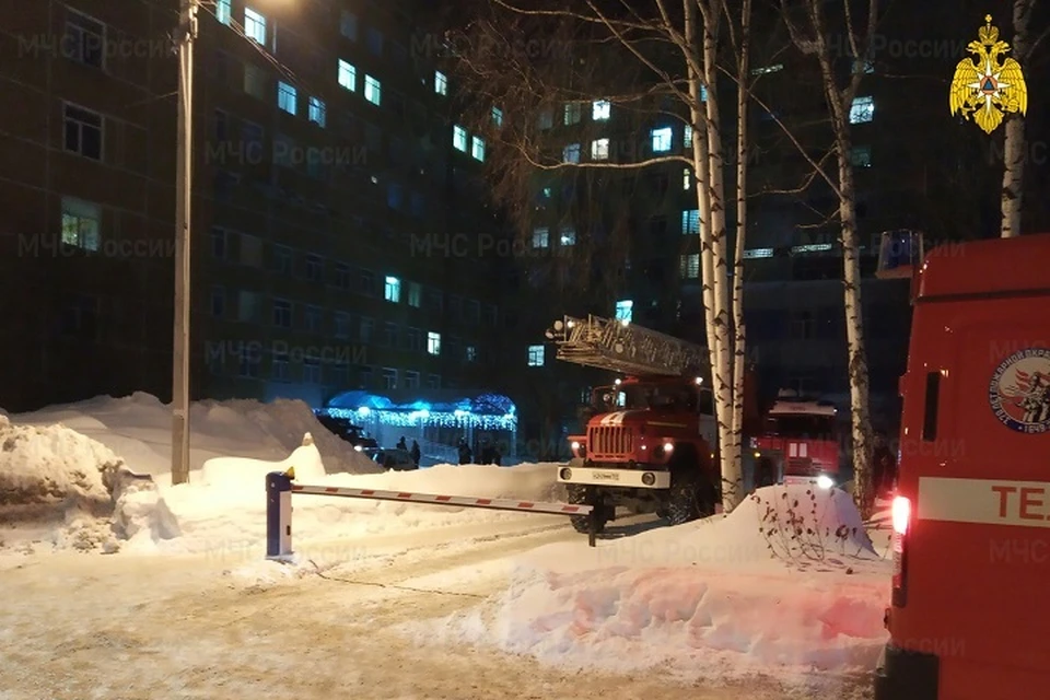 Из здания эвакуировали 10 человек. Фото: ГУ МЧС по Пермскому краю