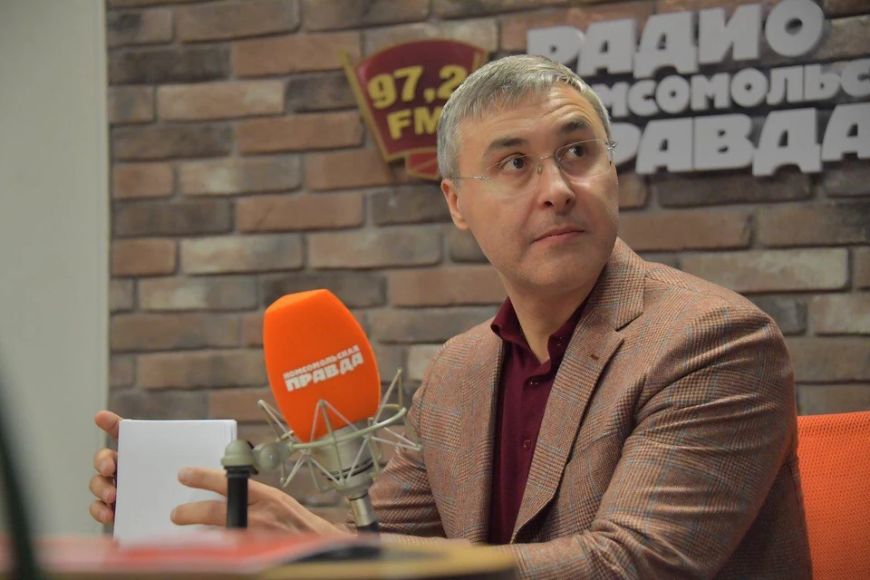 Министр науки и высшего образования Валерий Фальков в гостях у Радио "Комсомольская правда".