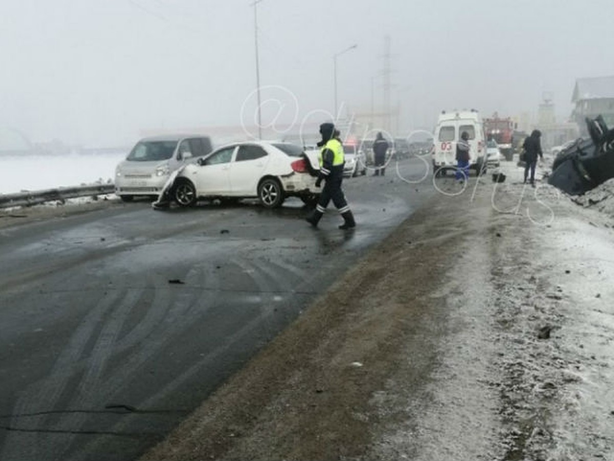 ДТП на трассе в Усолье-Сибирском: 24-летняя девушка пострадала в  столкновении трех автомобилей - KP.RU