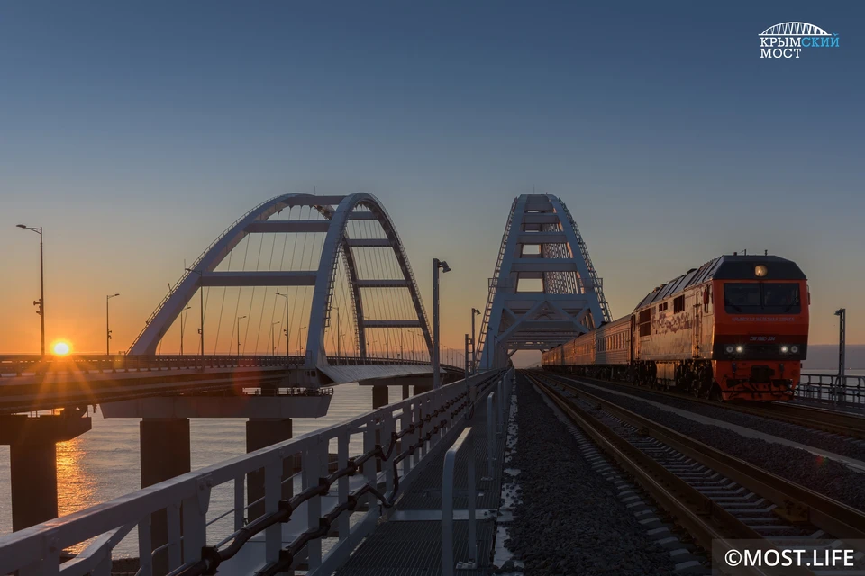 Первые пригородные поезда между Керчью и Анапой пойдут 7 марта. Фото: Крымский мост