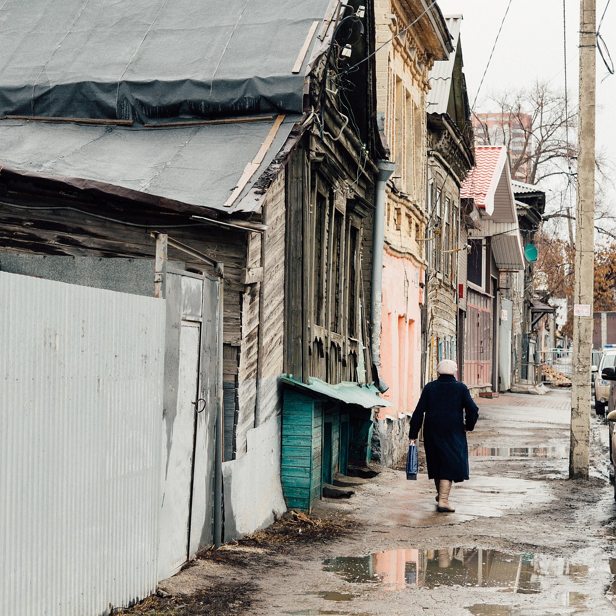 «Где подмажем, где подляпаем, так и живем»: какие еще здания в центре могут  развалиться, как дом на Арцыбушевской - KP.RU