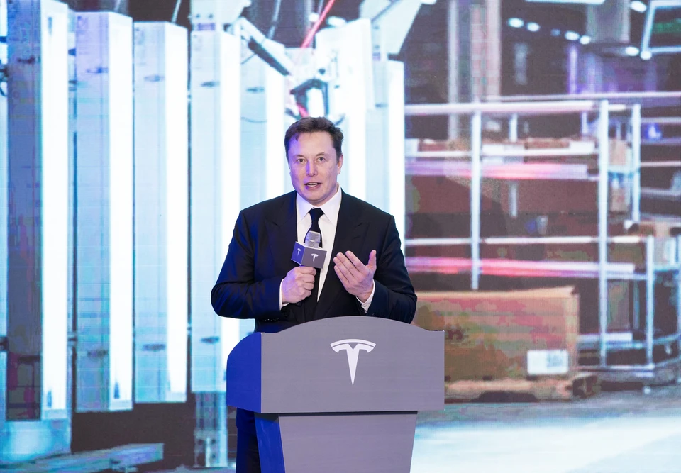 Основатель компаний SpaceX и Tesla Илон Маск сообщил о своей обеспокоенности тем, что производитель космической техники SpaceX может не успеть отправить корабль на Марс до его смерти