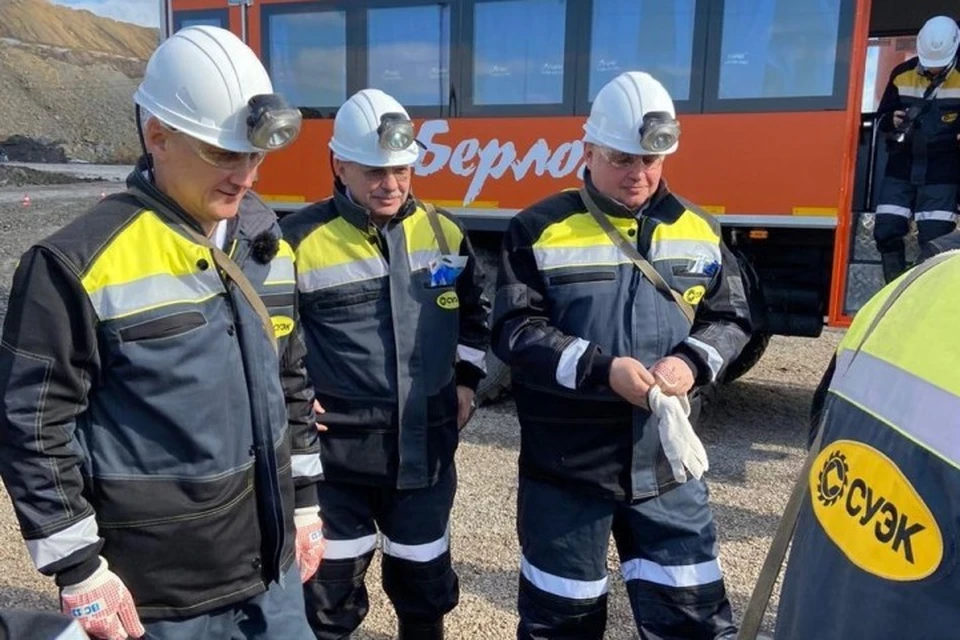 Первый вице-премьер заявил, что шахтеры Кузбасса должны получать достойную зарплату. Фото: Пресс-служба АПК