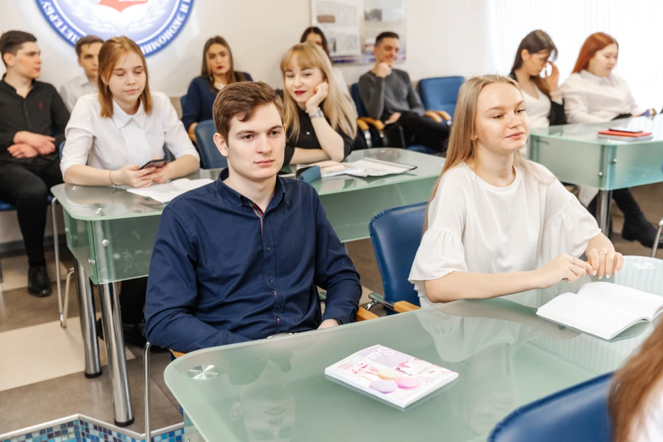 Санкт петербургский университет управления. Санкт-Петербургский колледж экономики и управления. СПБГУ экономики и управления. Колледж технологий управления и экономики СПБ. СПБ университет технологий управления и экономики внутри.