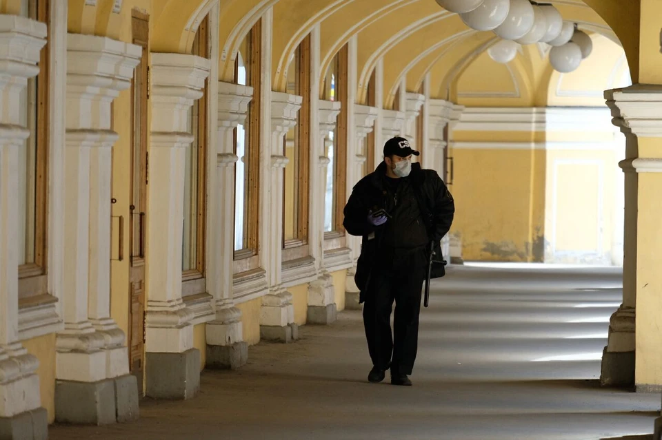 Введут ли комендантский час в Санкт-Петербурге из-за коронавируса.