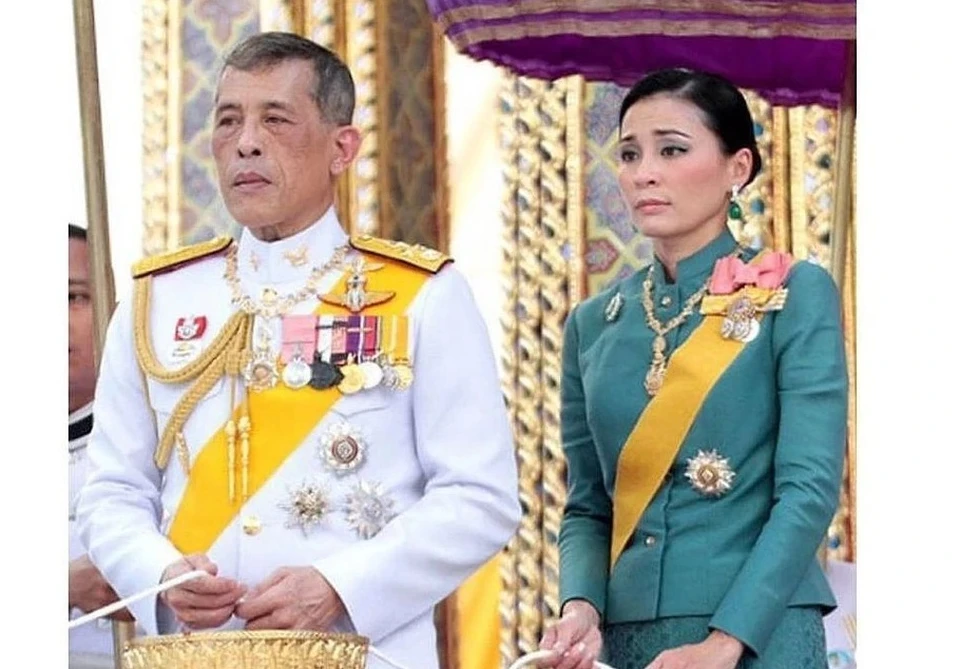 Король Таиланда с супругой