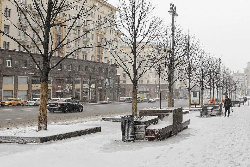 Заснеженная и опустевшая Тверская улица. Фото: АГН Москва