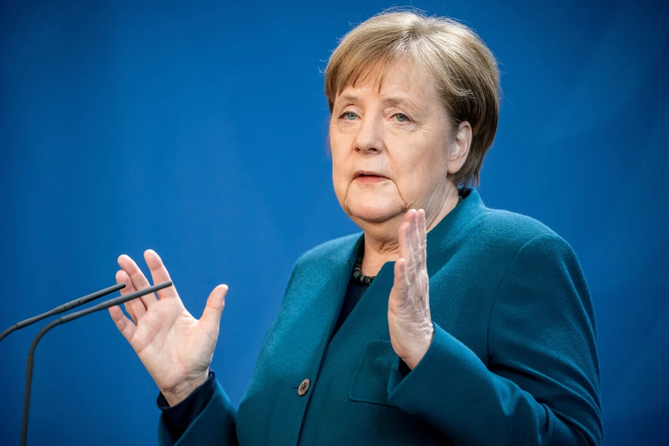 Канцлер ФРГ Ангела Меркель наконец-то приступила к работе после домашнего карантина.
