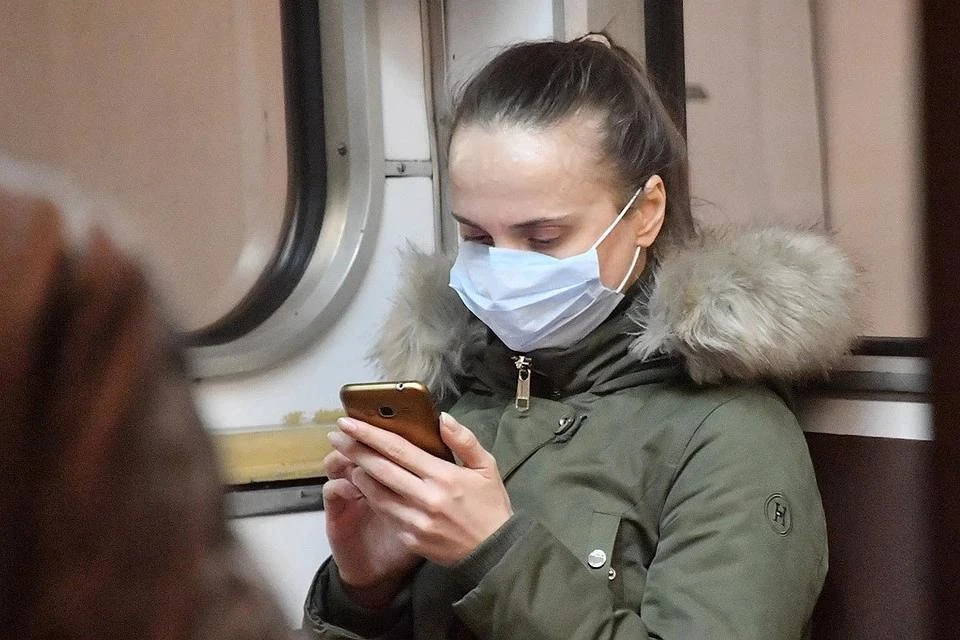 Россиянам рассказали, кому нужно носить маски