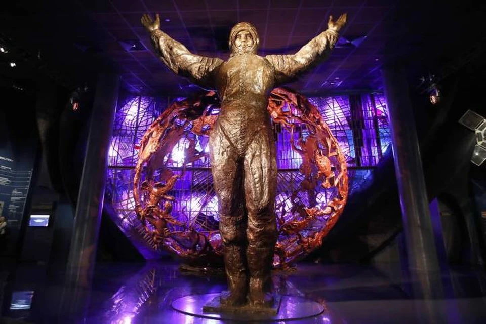 Скульптура Юрия Гагарина в Музее космонавтики в Москве. Фото: Артем Геодакян/ТАСС