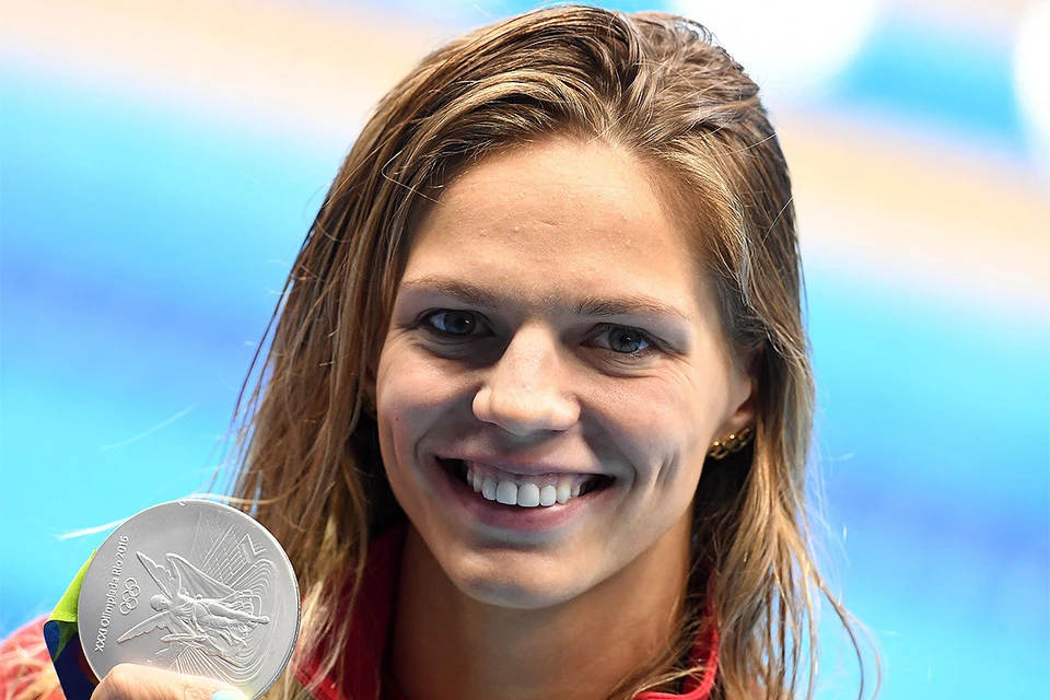 Юлия Ефимова с олимпийской медалью Рио, 2016 год.