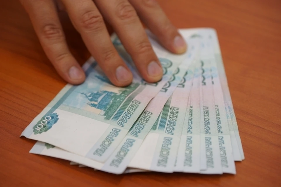 Жители Коми продолжают отдавать деньги мошенникам