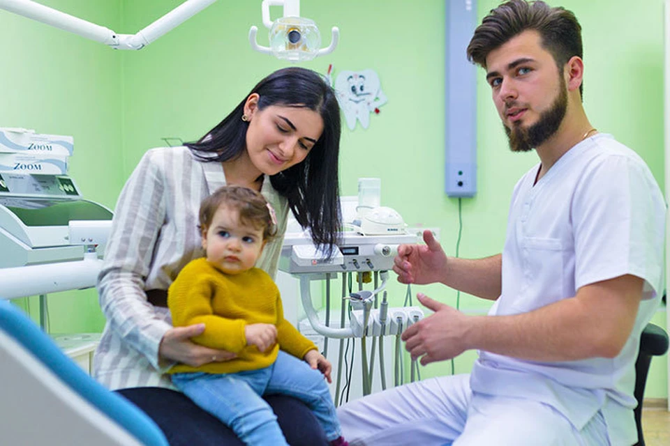 Детская стоматология Иркутск Кристалл ответственно относится к здоровью своих маленьких пациентов и их родителей. Фото: архив компании