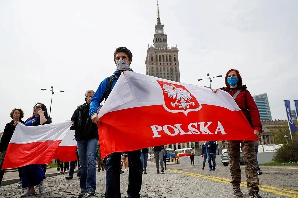 Эксперт объяснил, почему Польша спекулирует на "российской угрозе"