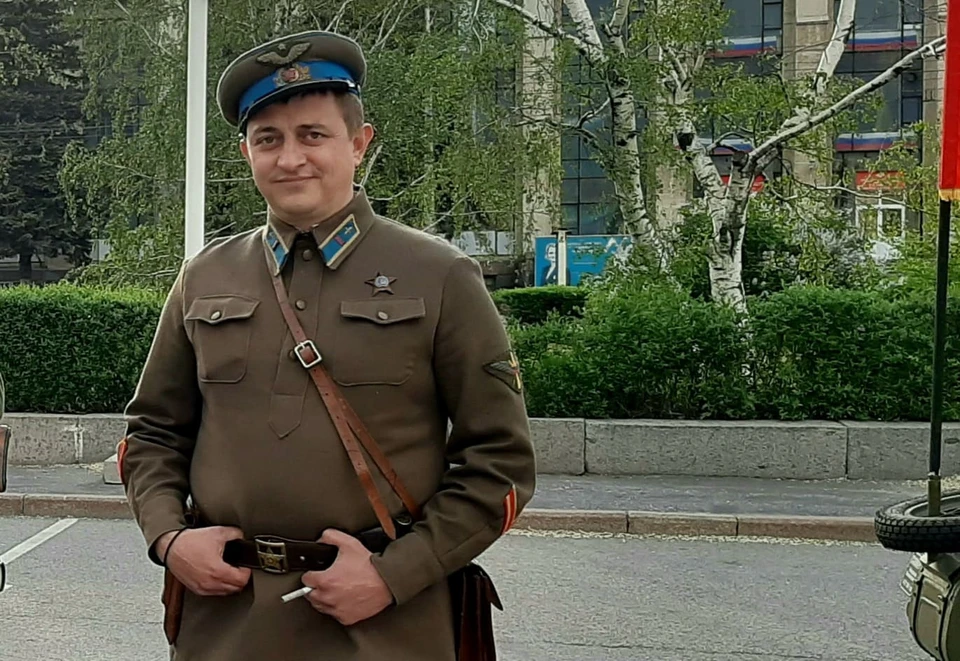 В таком виде Андрей Гимбатов пришел на шествие Бессмертного полка в День Победы.