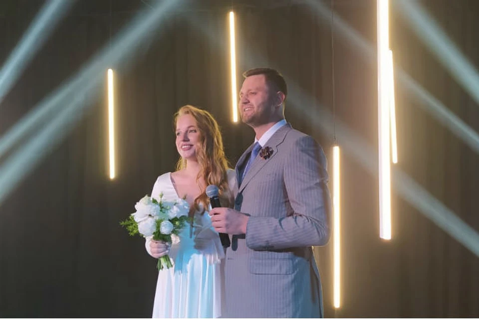 Александр и Виктория поженились в прямом эфире в "Зуме" и "Инстаграме".