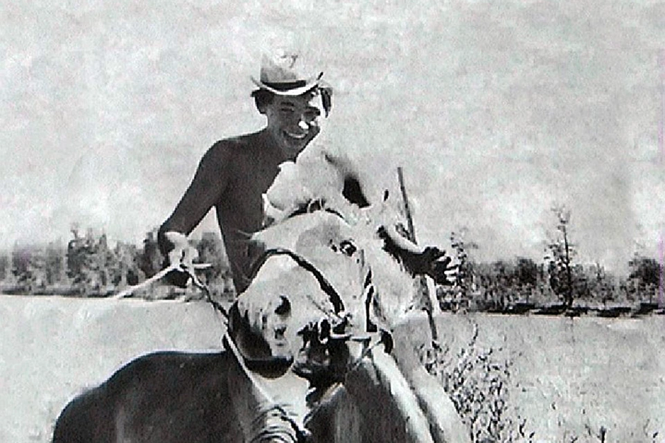 Сергей Щойгу – участник Саяно-Тувинской археологической экспедиции, 16 лет, 1971 год. Фото из семейного архива