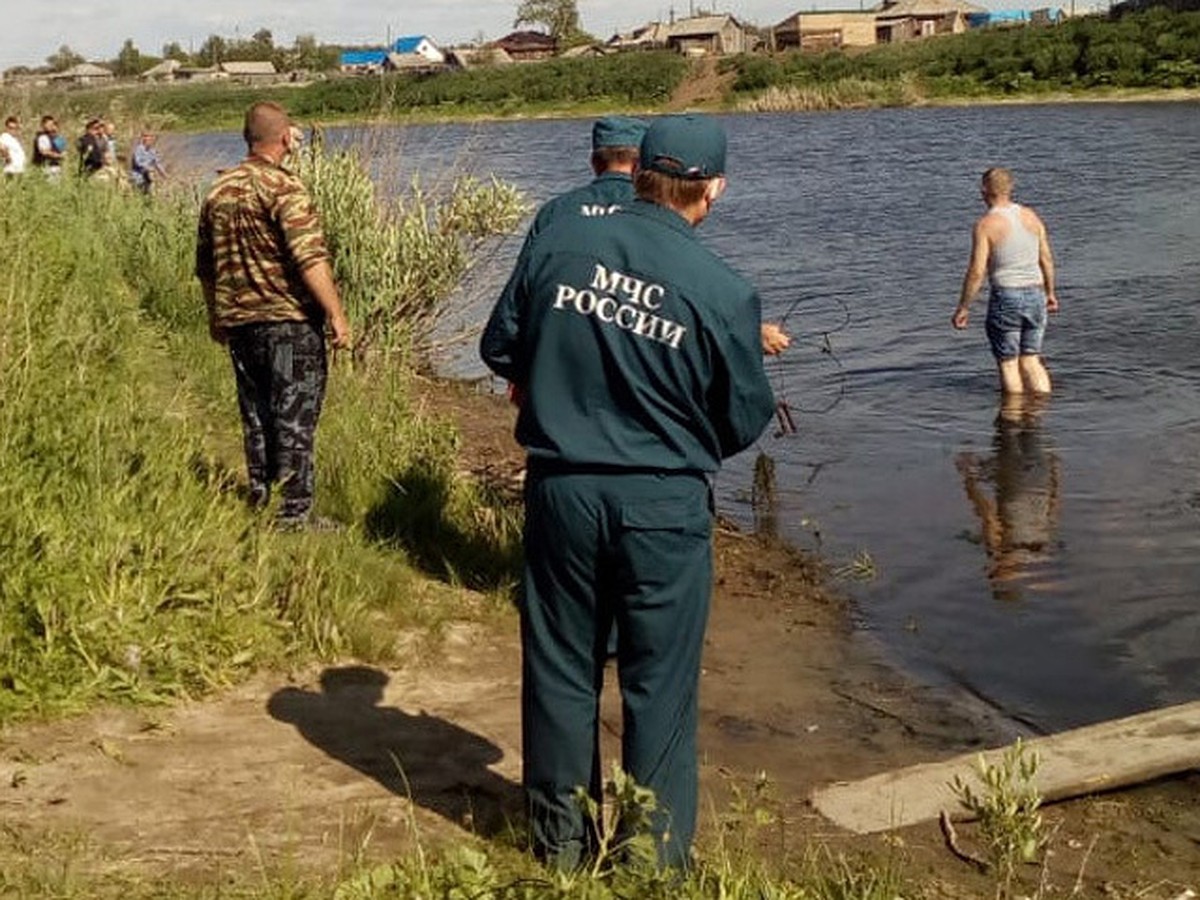 Два ребенка утонули во время купания на Алтае - KP.RU