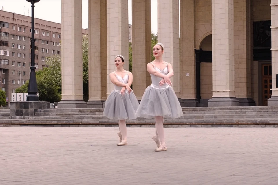 скачать бесплатно голые балерины (48 видео)