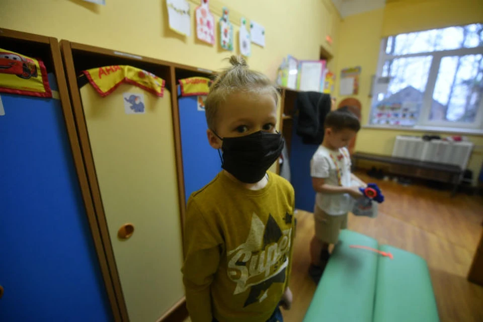 Три другие группы продолжают принимать малышей