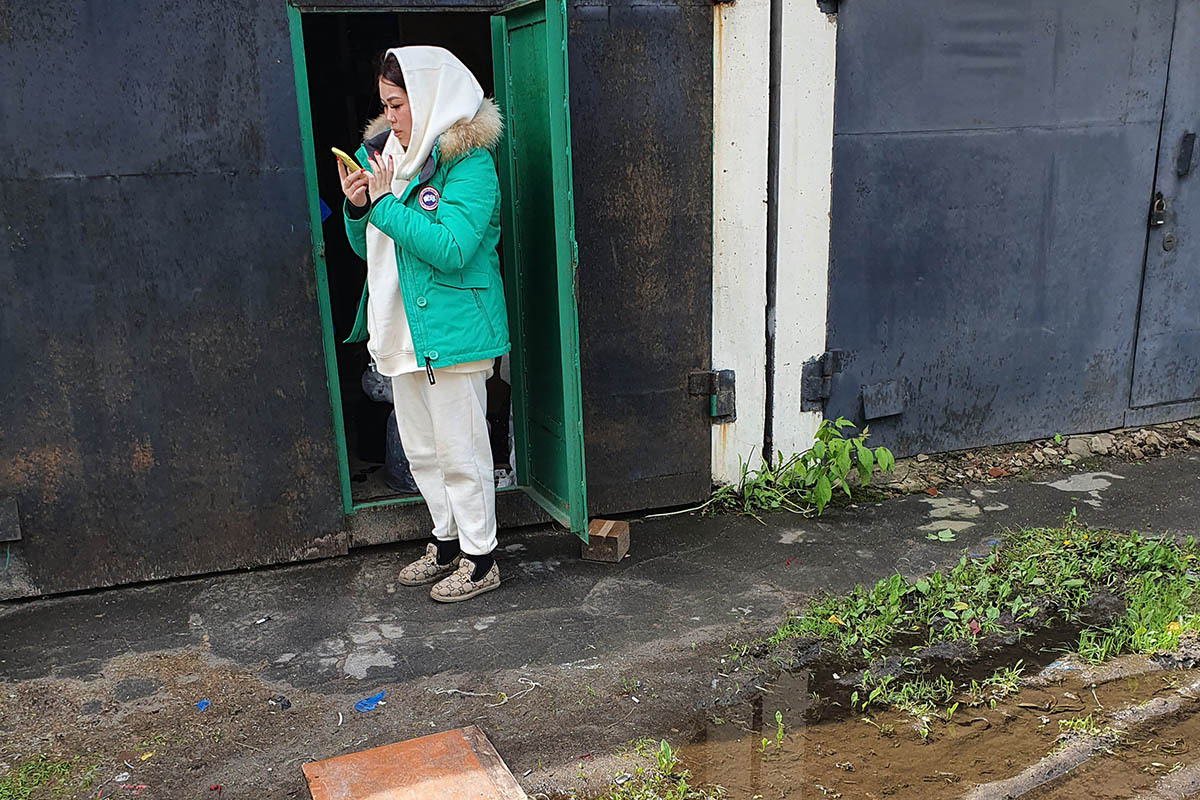 Вокруг Ставропольского проезда два гаражных кооператива. Вот их-то и облюбовали торговцы.