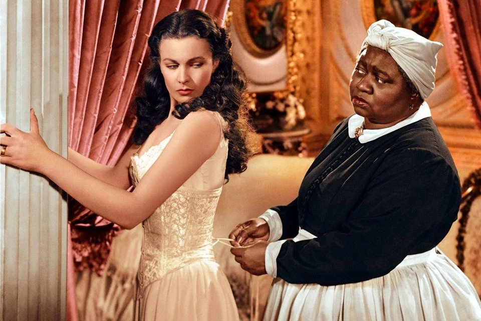 Фильм, вышедший в 1939 году, а в 1940-м получивший 10 «Оскаров», и с тех пор вошедший в золотой фонд американского кино, был обвинен в расизме.