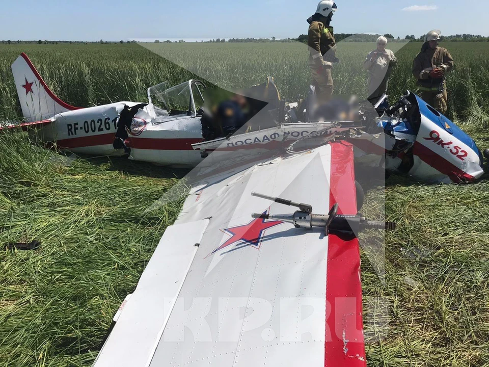 Два человека погибли при падении самолета Як-52 в Самарской области