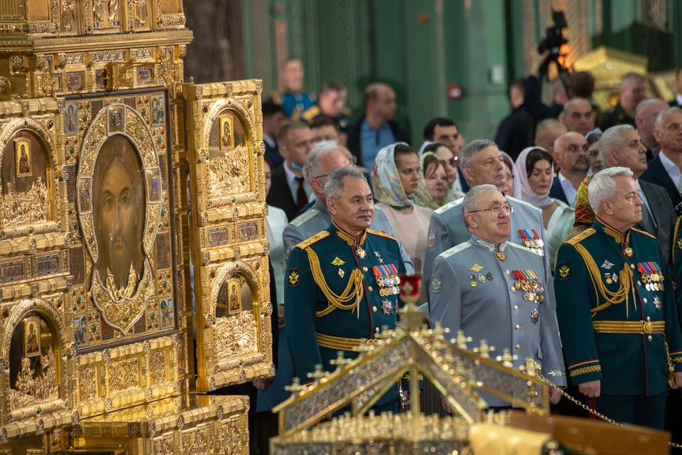 Эскизы согласовали с главой государства. Ему они понравились. Освящал икону лично Патриарх Кирилл. Фото: Андрей Русов