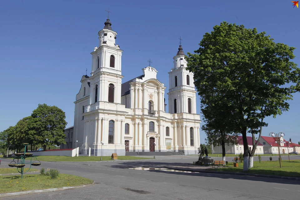 Костел в Будславе - один из самых красивых храмов Беларуси.