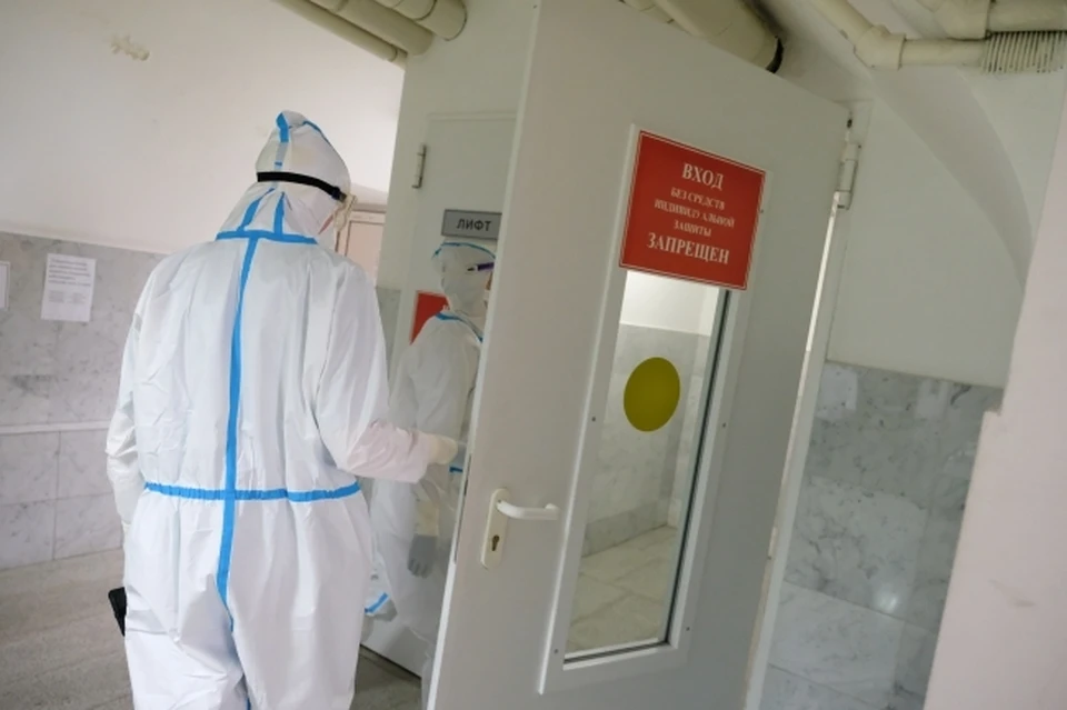Пока число зараженных растет и ковидные базы в больницах не закрываются.