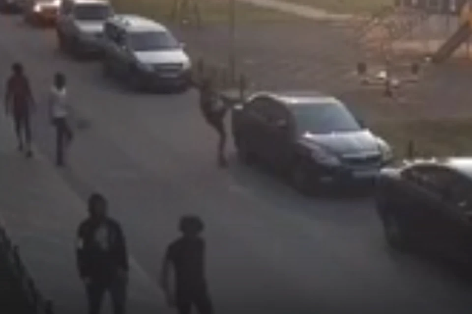 Разгон, удар, - зачем это делали, непонятно.