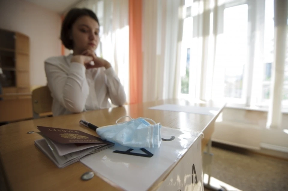ЕГЭ будут сдавать 2197 симферопольских выпускников этого года и 412 прошлых лет.