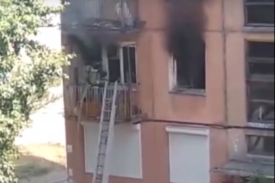 На пожаре в квартире пострадала жительница Ангарска. Фото: "Инцидент Иркутск"