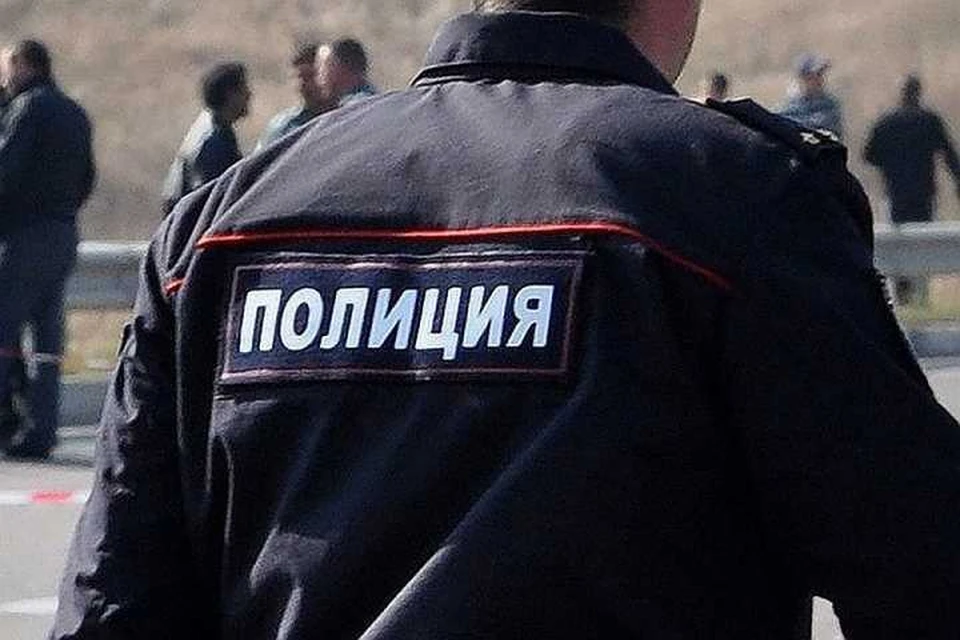 В Кропоткине мужчина попался во время использования чужой банковской карты. Фото ГУ МВД края
