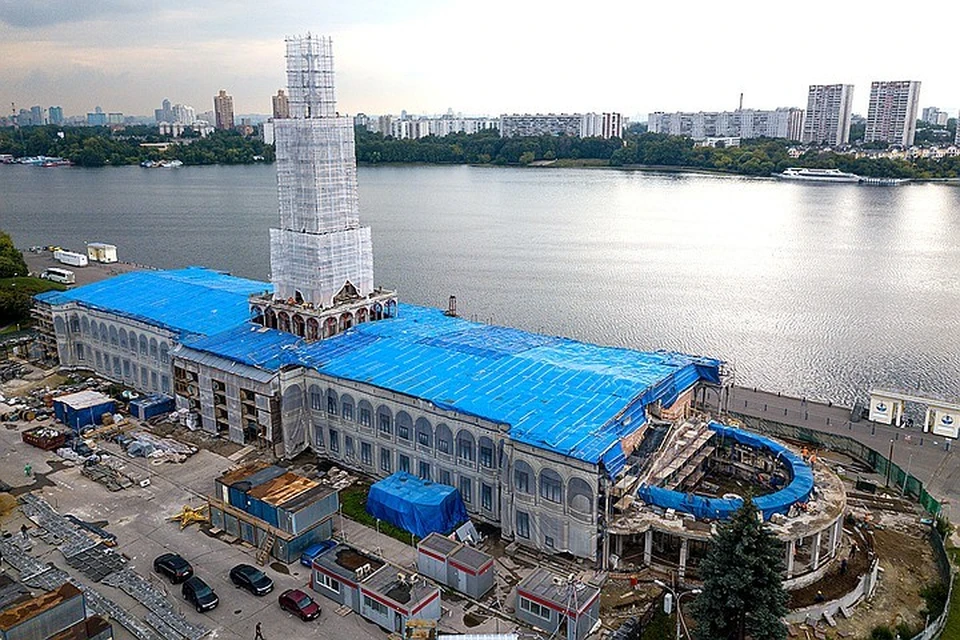 В парке Северного речного вокзала откроют три бассейна