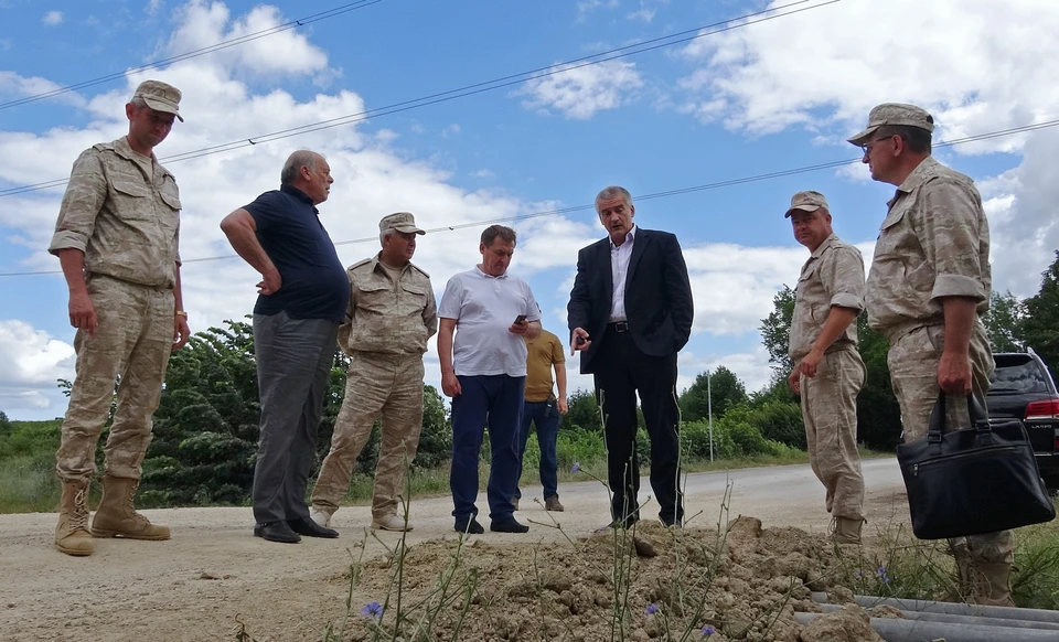 Аксёнов посетил место строительства водовода Белогорск – Симферополь. Фото: со страницы Сергея Аксенова в социальных сетях