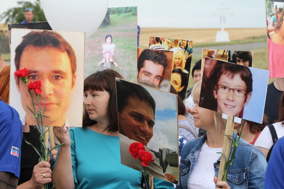 В Донбассе почтили память погибших в авиакатастрофе малайзийского «Боинга-777»