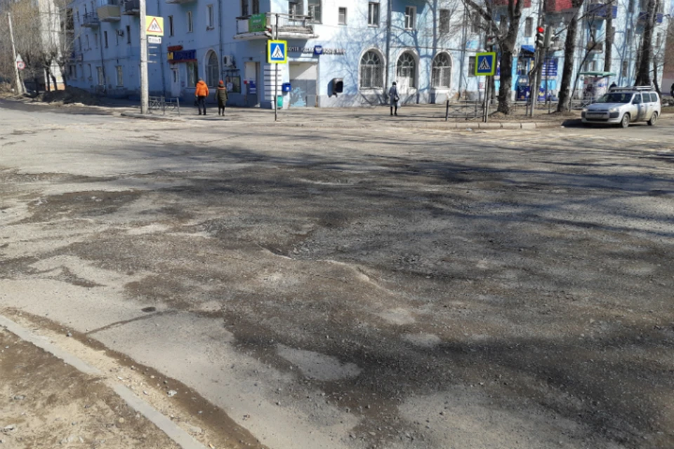 На улице Орехова в Комсомольске временно приостановят движение